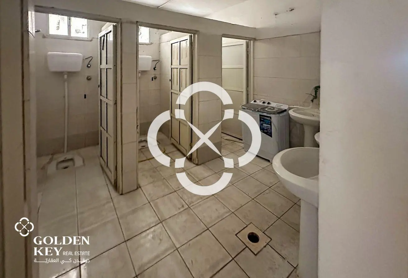 122 Rooms+2 Stores Available for Rent | Industrial