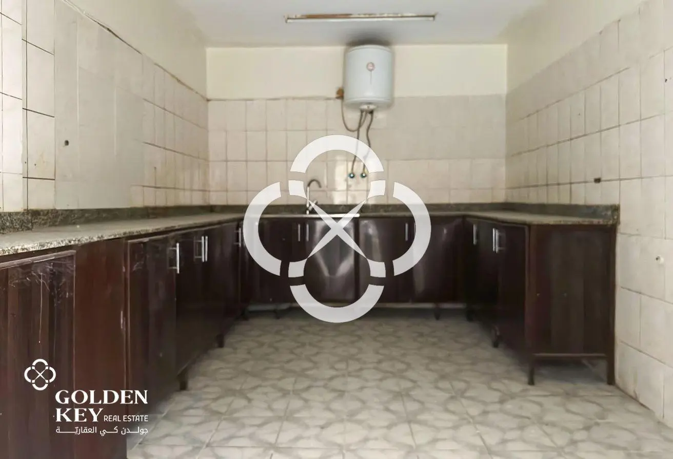 122 Rooms+2 Stores Available for Rent | Industrial