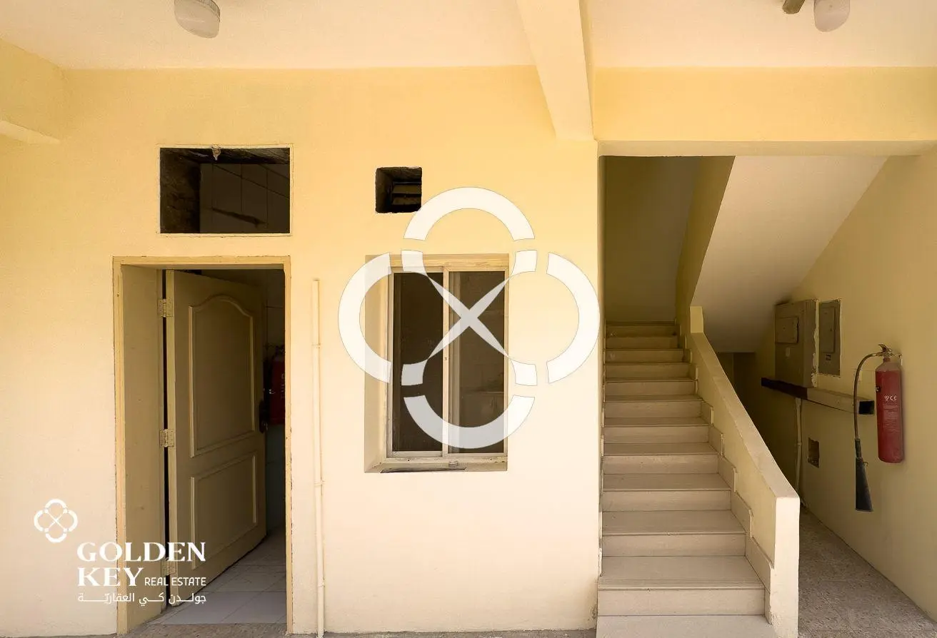 23 Rooms with Store Available for Rent| Industrial
