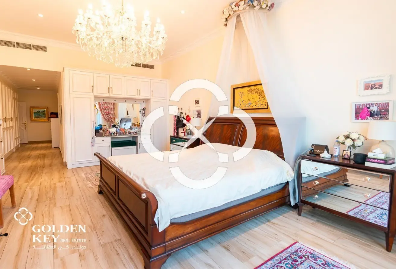 Gorgeous 4BR + Maid| Marina View |Prime Investment