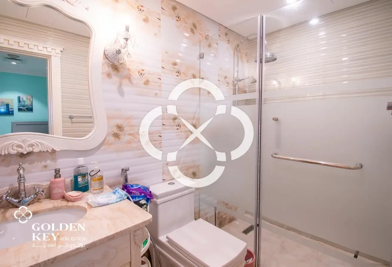 Gorgeous 4BR + Maid| Marina View |Prime Investment