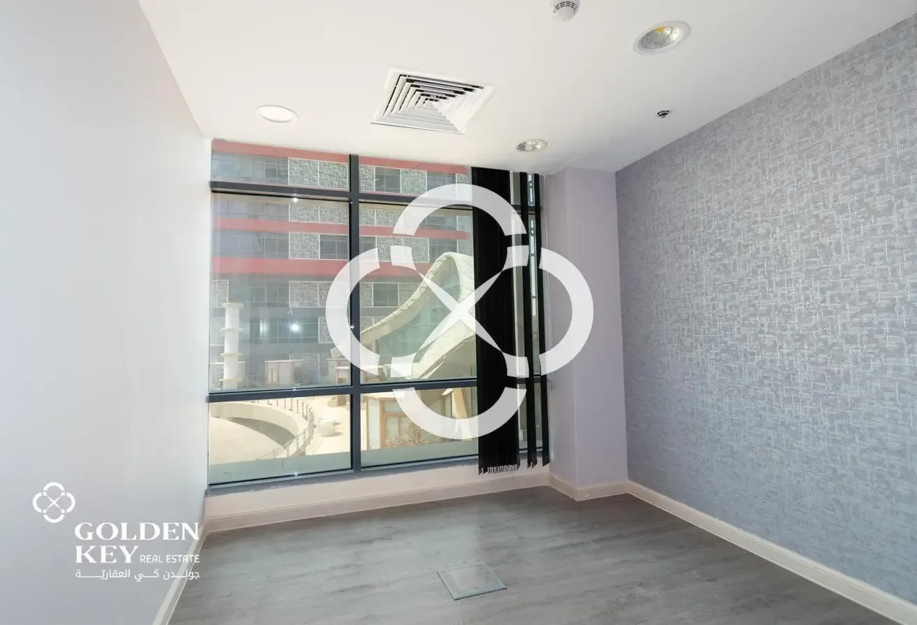 Spacious Office | 175 SQM | Cooling Included
