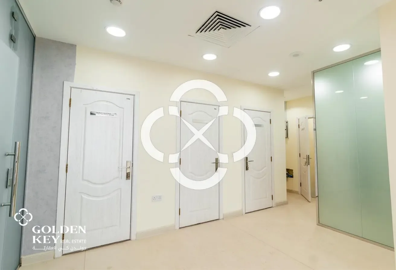 Spacious Office | 175 SQM | Cooling Included
