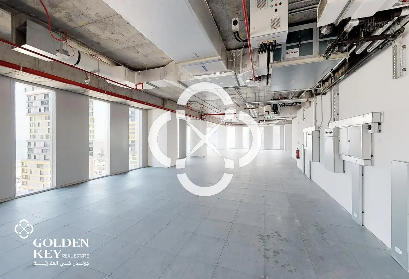 Full Floor Office Space | Premium Location