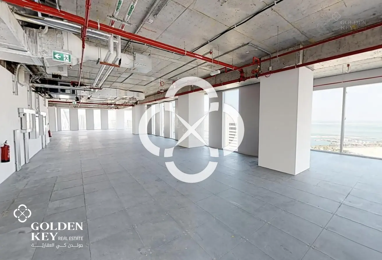 Full Floor Office Space | Premium Location