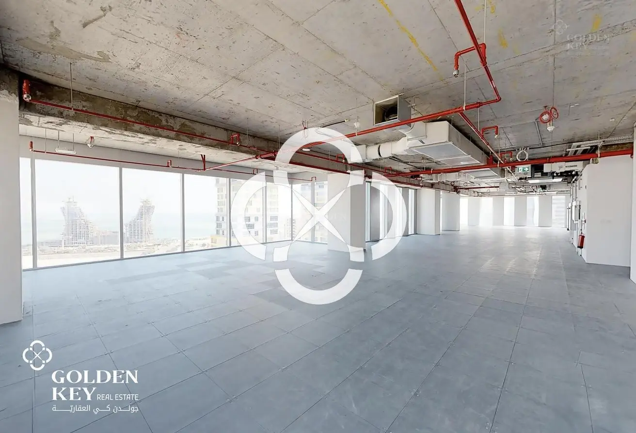 Full Floor Office Space | Premium Location