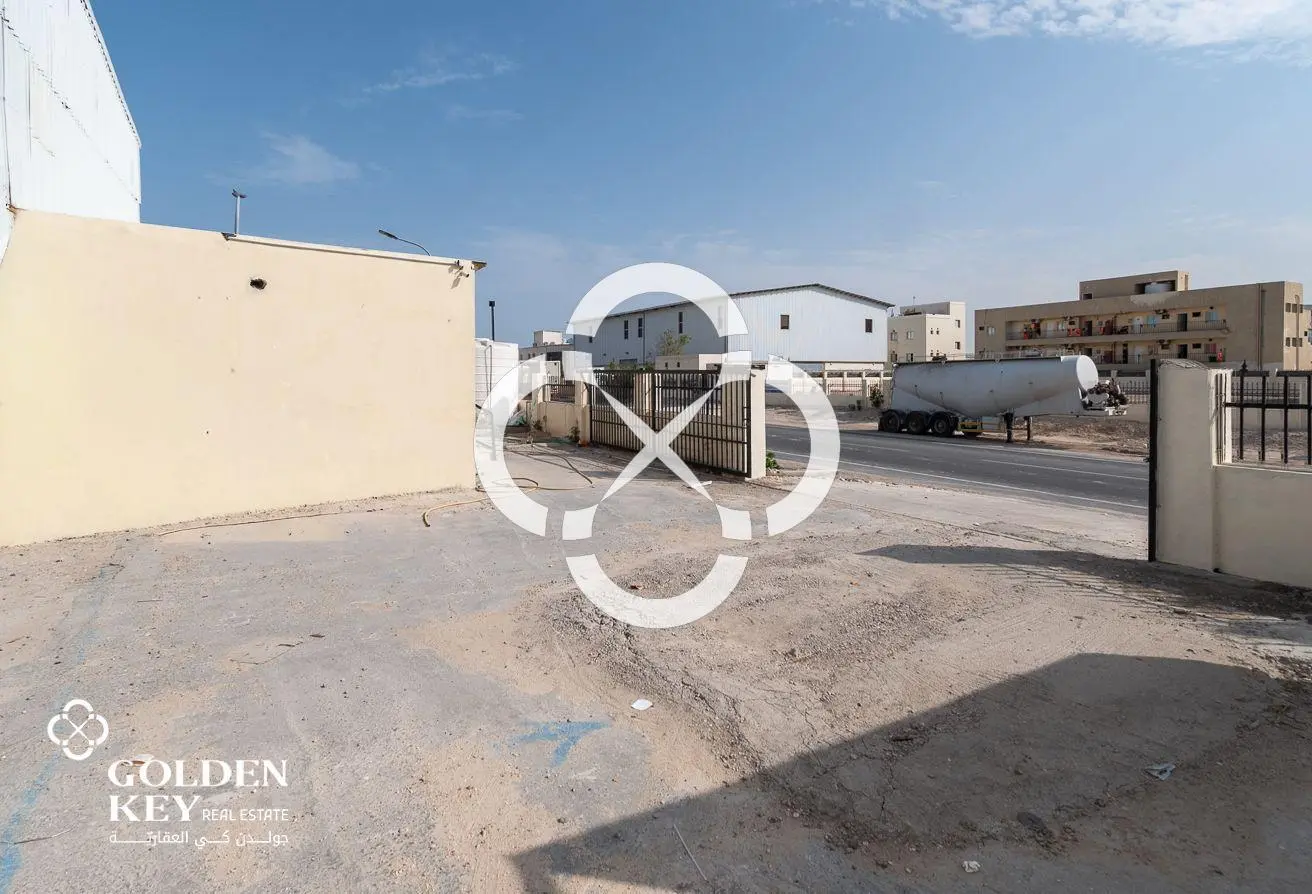 7 Stores Available for Rent | Birkat Al Awamer