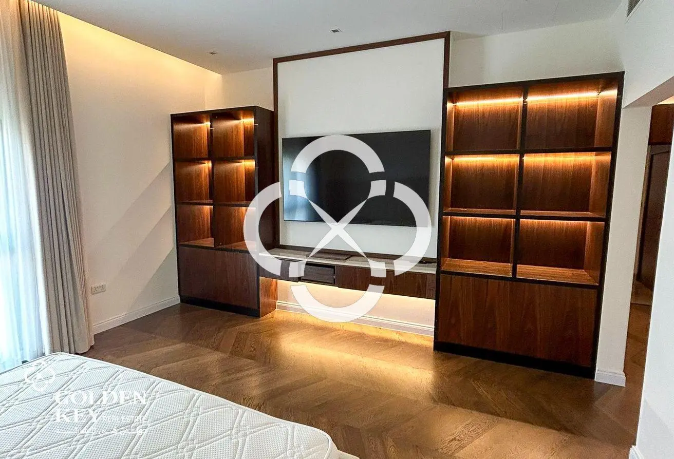 Sea View | 3BR Modified into 2BR with Balcony