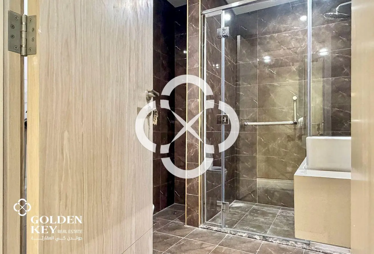 Stunning 2BR with Sea View | Bills Included
