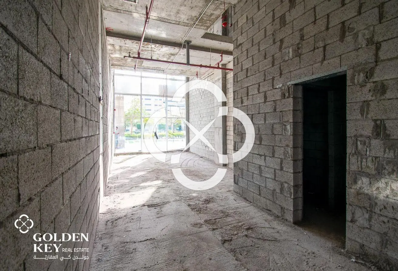 3 Shops for Rent with Best Garce Period| Fox Hills - view 1