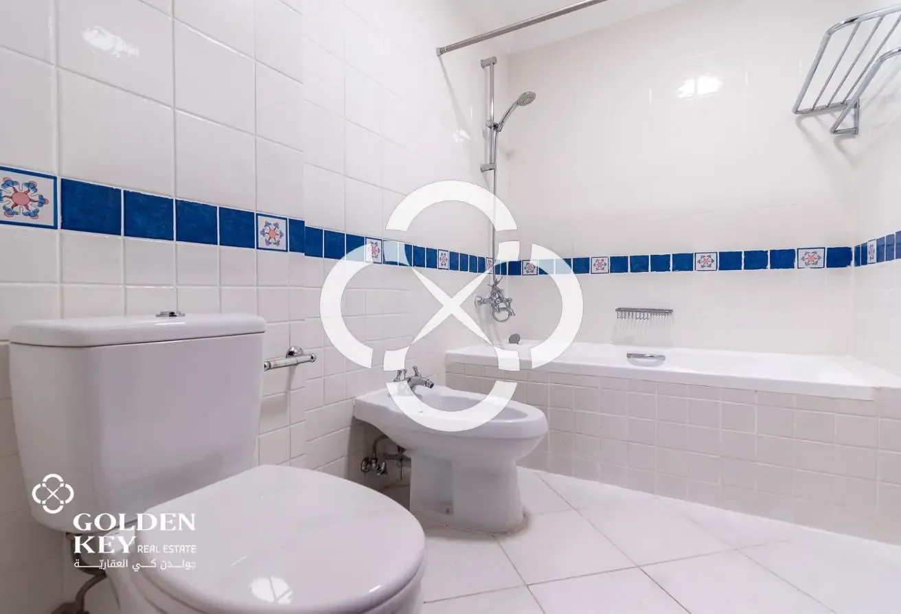 Bills Included | Stunning 2 Bedroom | West Bay