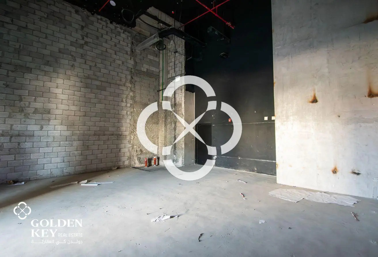 Main Road Shop for Rent – Prime Spot on Lusail