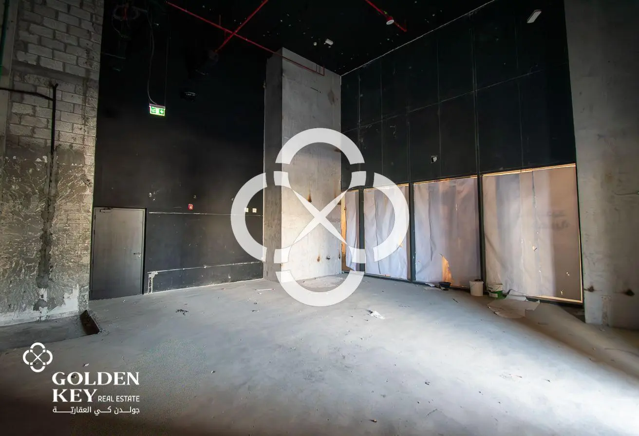 Main Road Shop for Rent – Prime Spot on Lusail