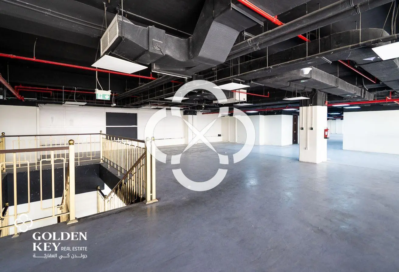 Ready Hypermarket For Rent | Umm Al Seneem