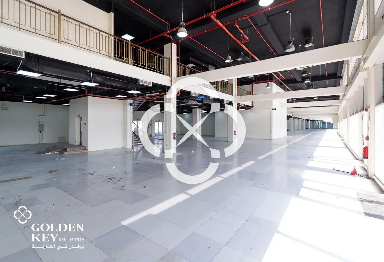 Ready Hypermarket For Rent | Umm Al Seneem