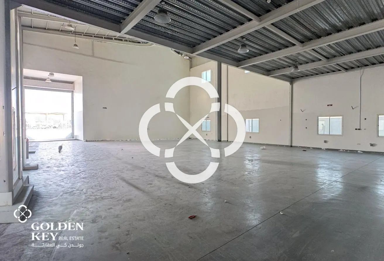 Aba Saleel Commercial Building in Al Wukair