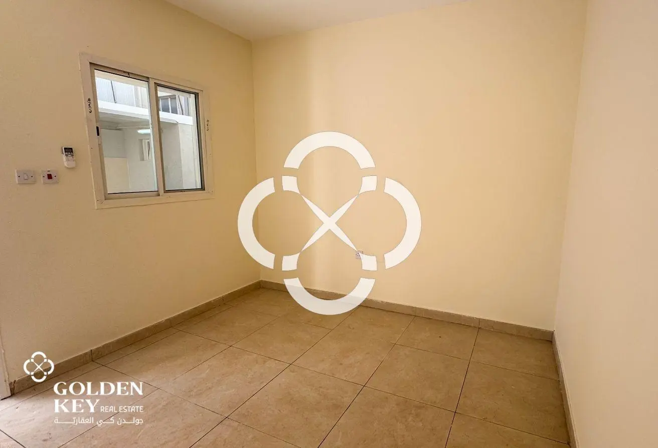 Aba Saleel Commercial Building in Al Wukair