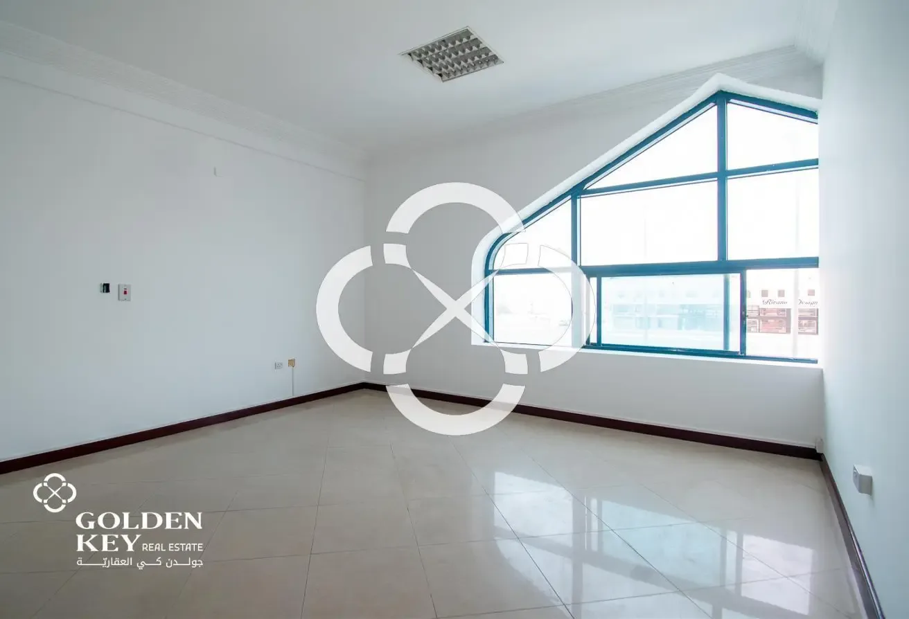 Business Office Space | 230 SQM | Great Layout