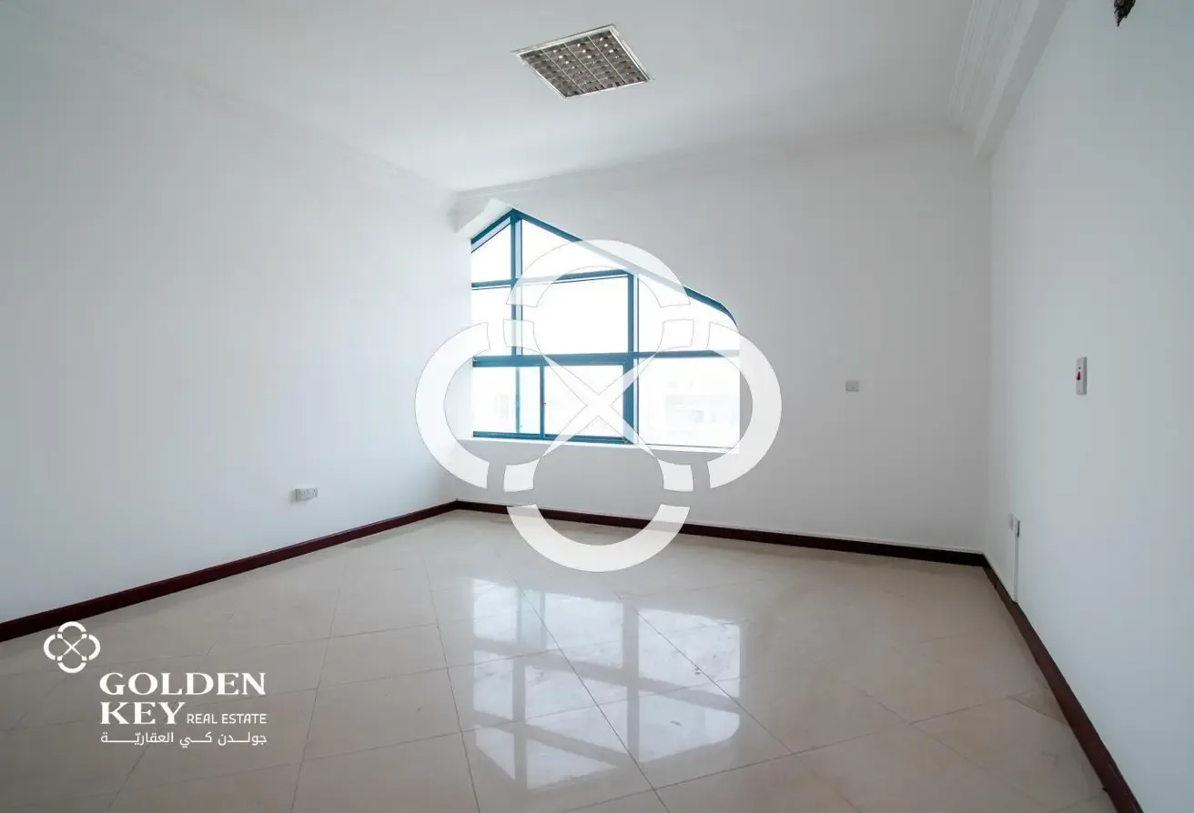 Business Office Space | 230 SQM | Great Layout