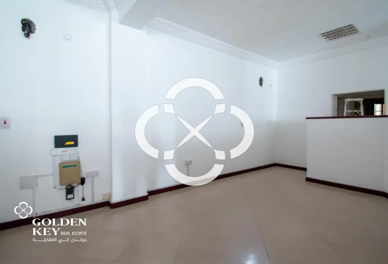 Business Office Space | 230 SQM | Great Layout