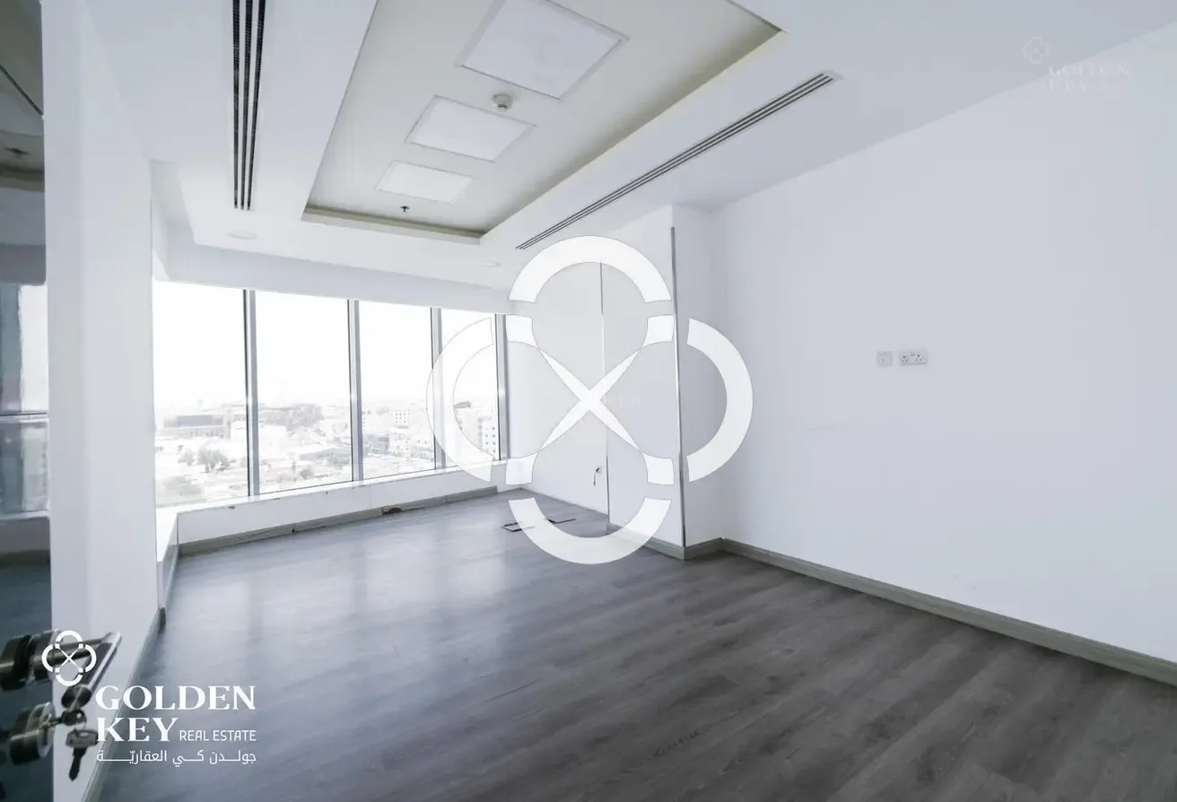 Office Space With Partitions | 390sqm | Al Sadd