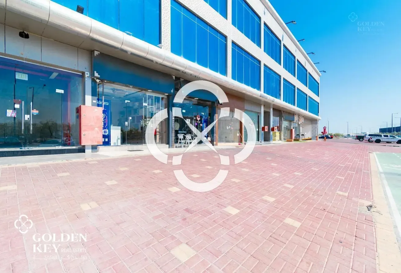 Premium Area High Traffic | Retail shop