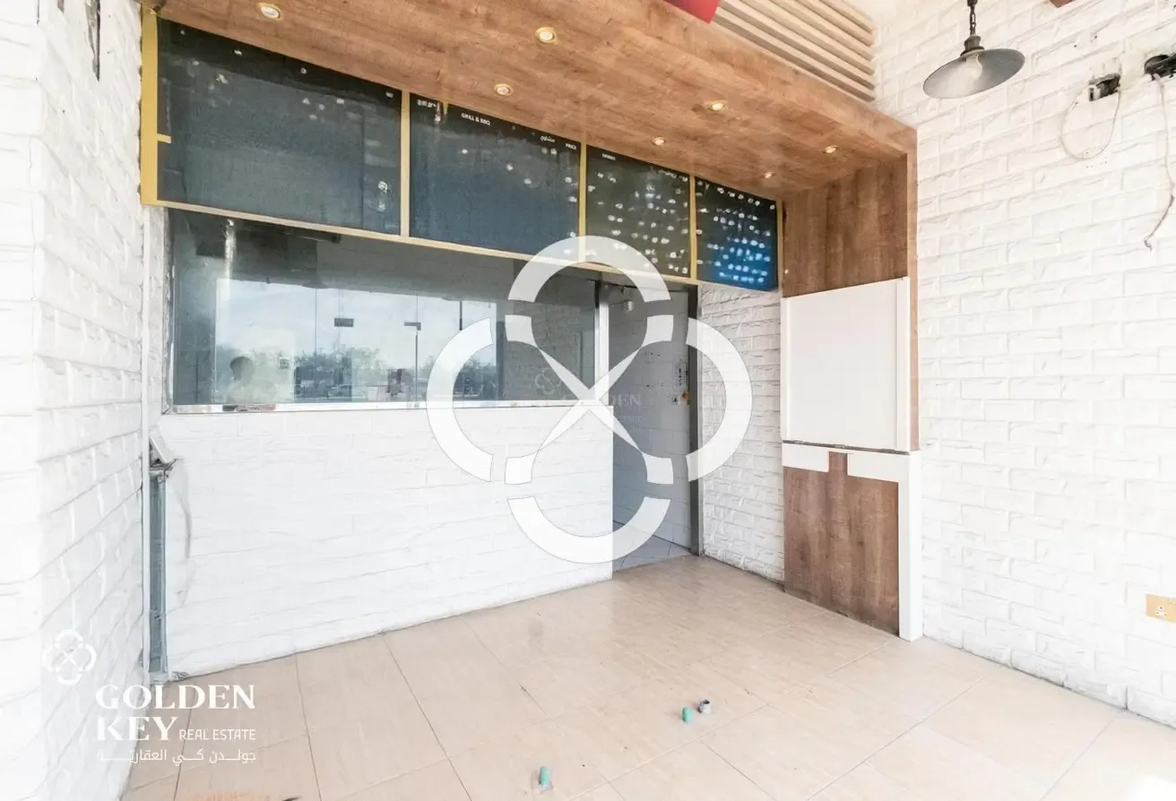Premium Area High Traffic | Retail shop