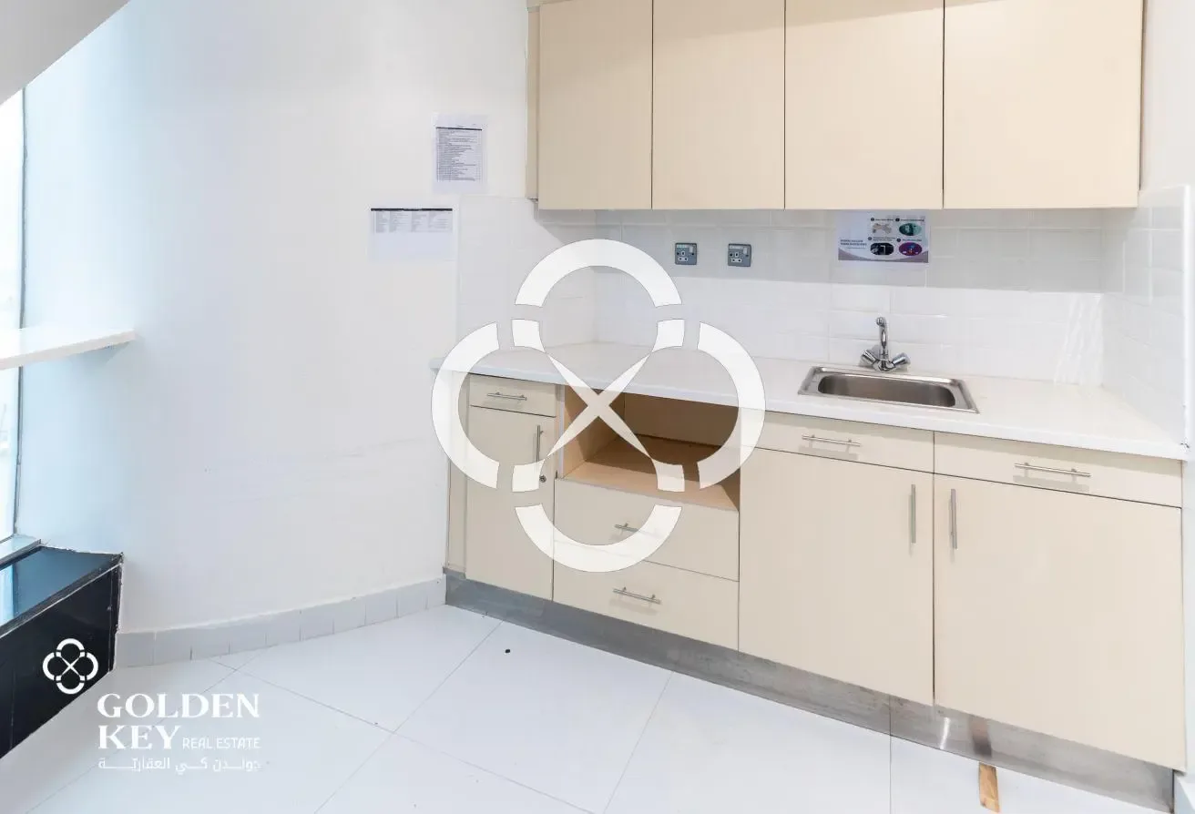 Modern Fitted Office Space in West Bay