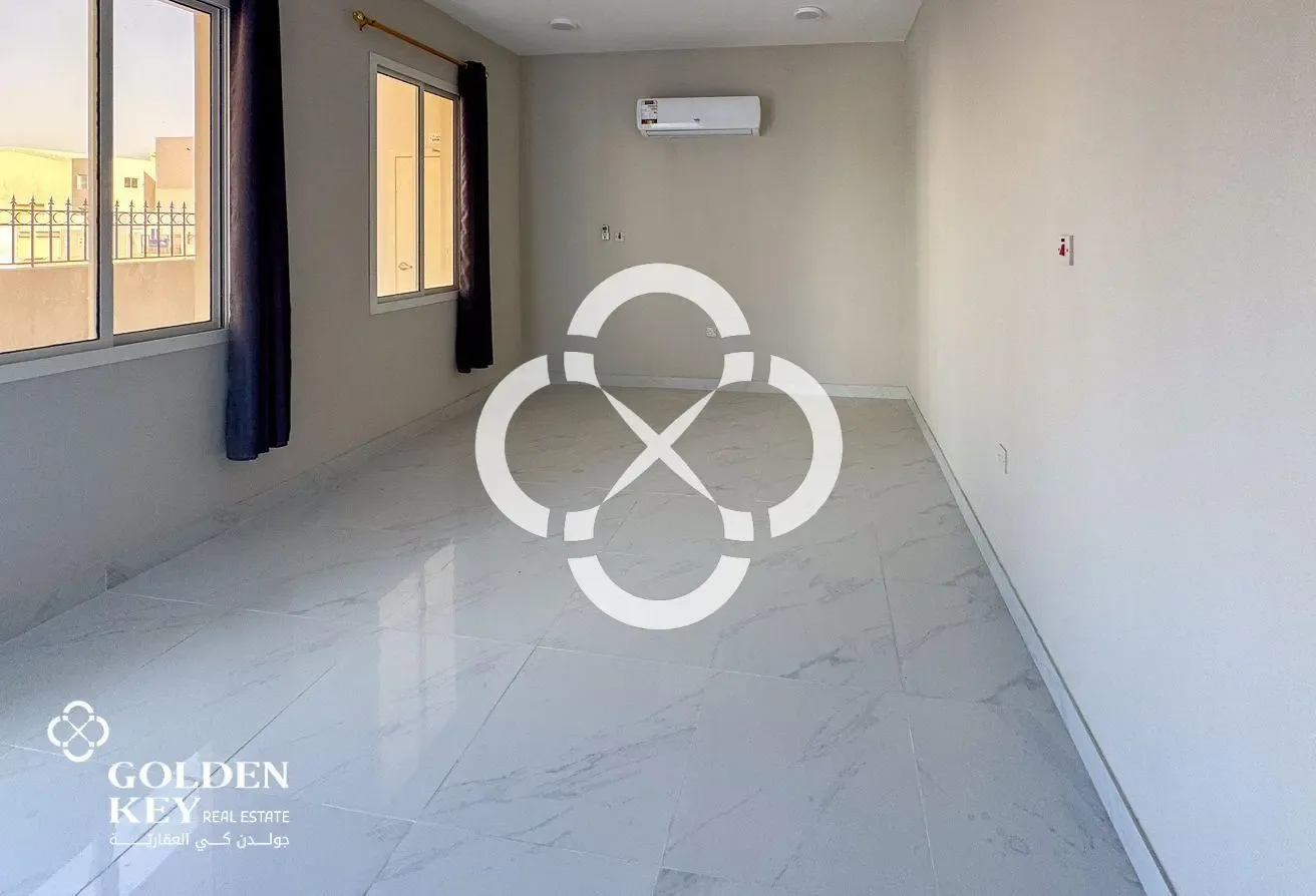 Convenient Warehouse+Labor Camp | Birkat Al Awamer