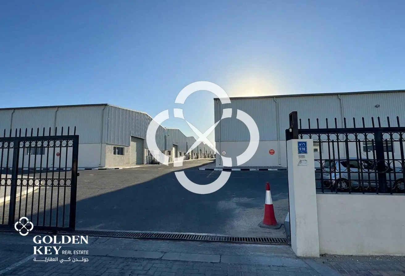 Premium Store for Rent | 900 sqm | Logistics Area