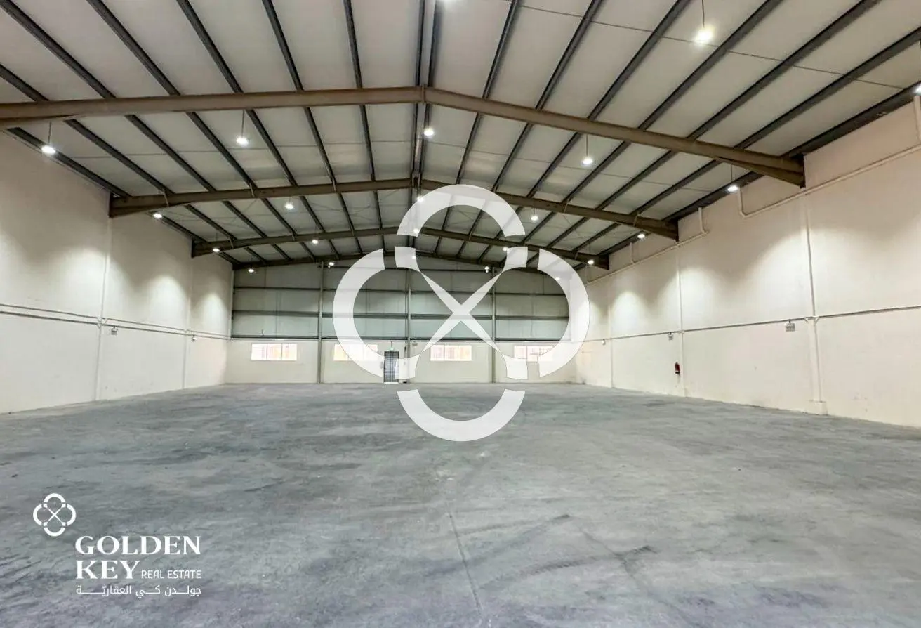 Premium Store for Rent | 900 sqm | Logistics Area