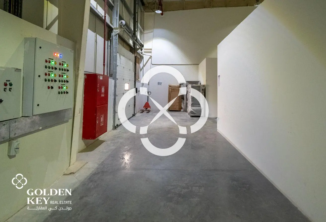 Small Store | 12 sqm | Umm Salal - view 2