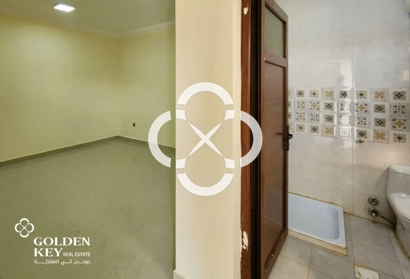Freehold Ownership | 6 Bedroom Villa | Umm Al Amad