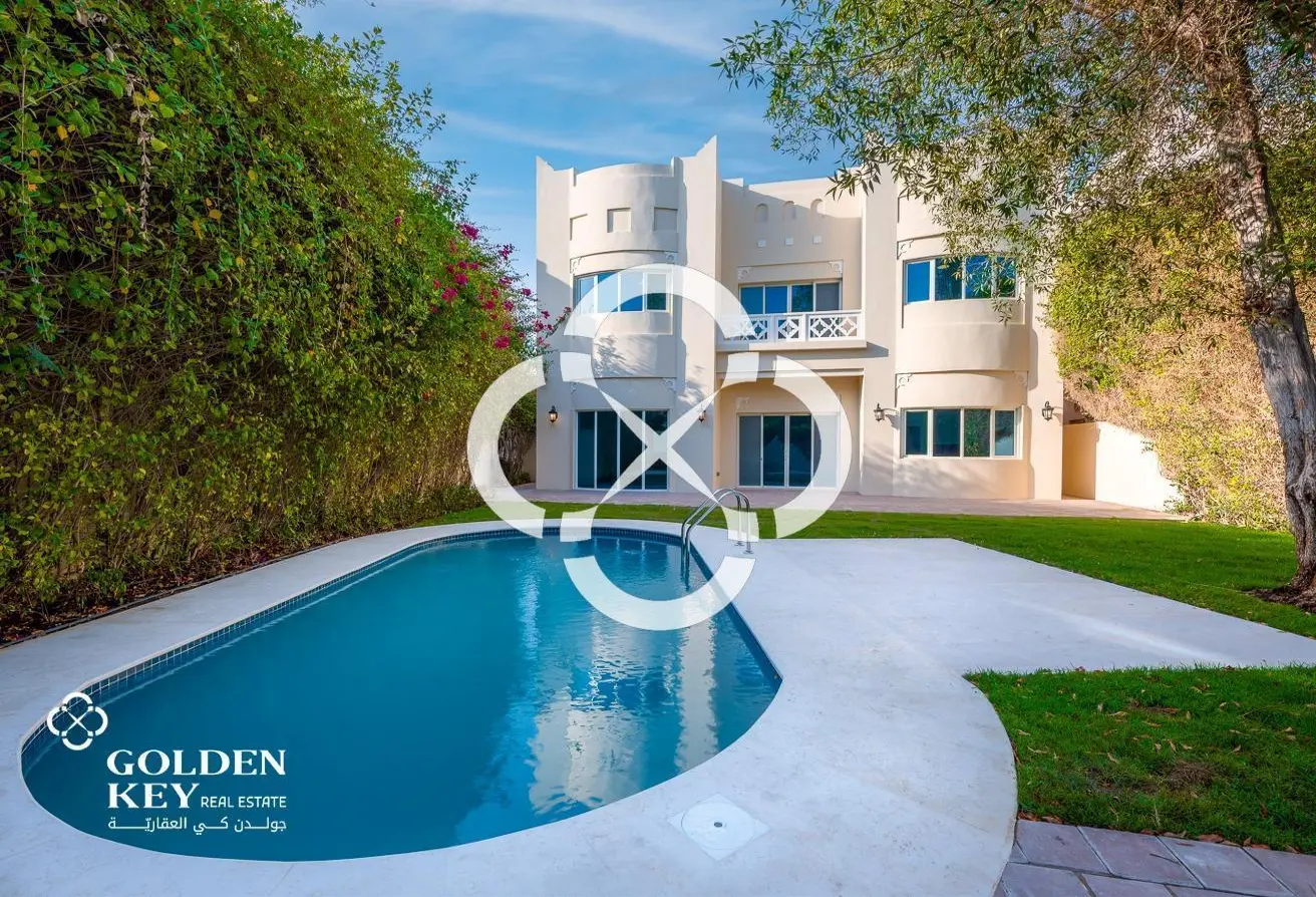 4BR Villa | Pool/Beach access | WestBay Lagoon