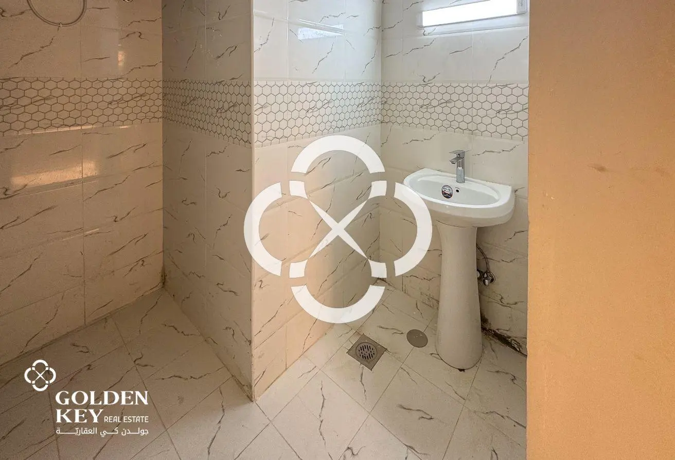 Suitable Warehouse + 10 Rooms | Birkat Al Awamer