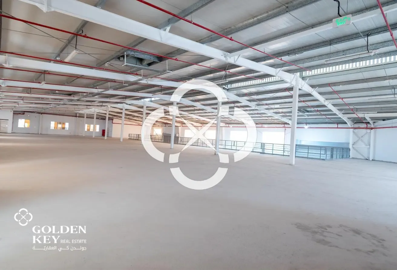 Warehouse and Labor Camp for Rent Industrial Area - view 3