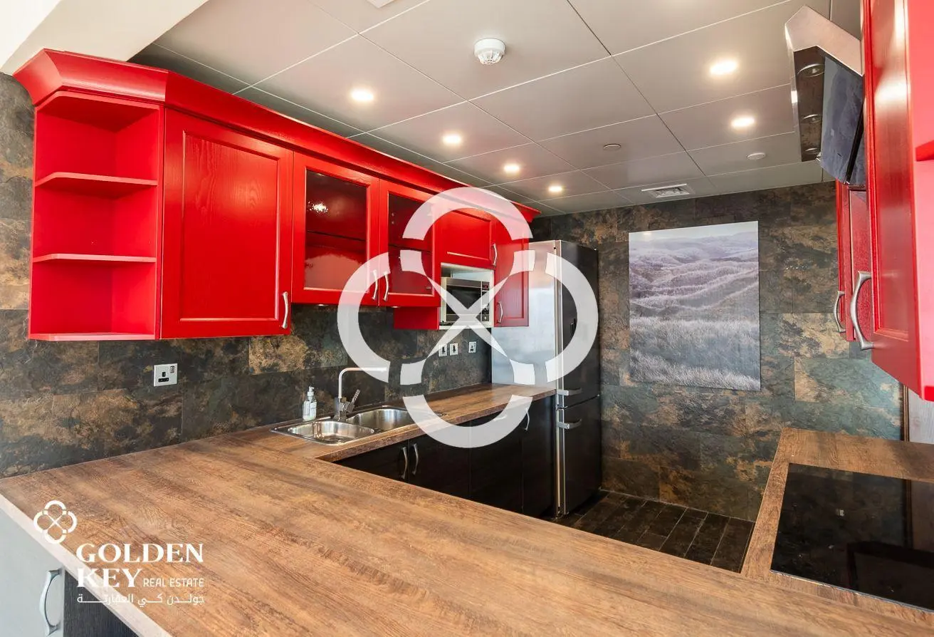 Stunning Marina View| Semi-Furnished 2BR For Rent