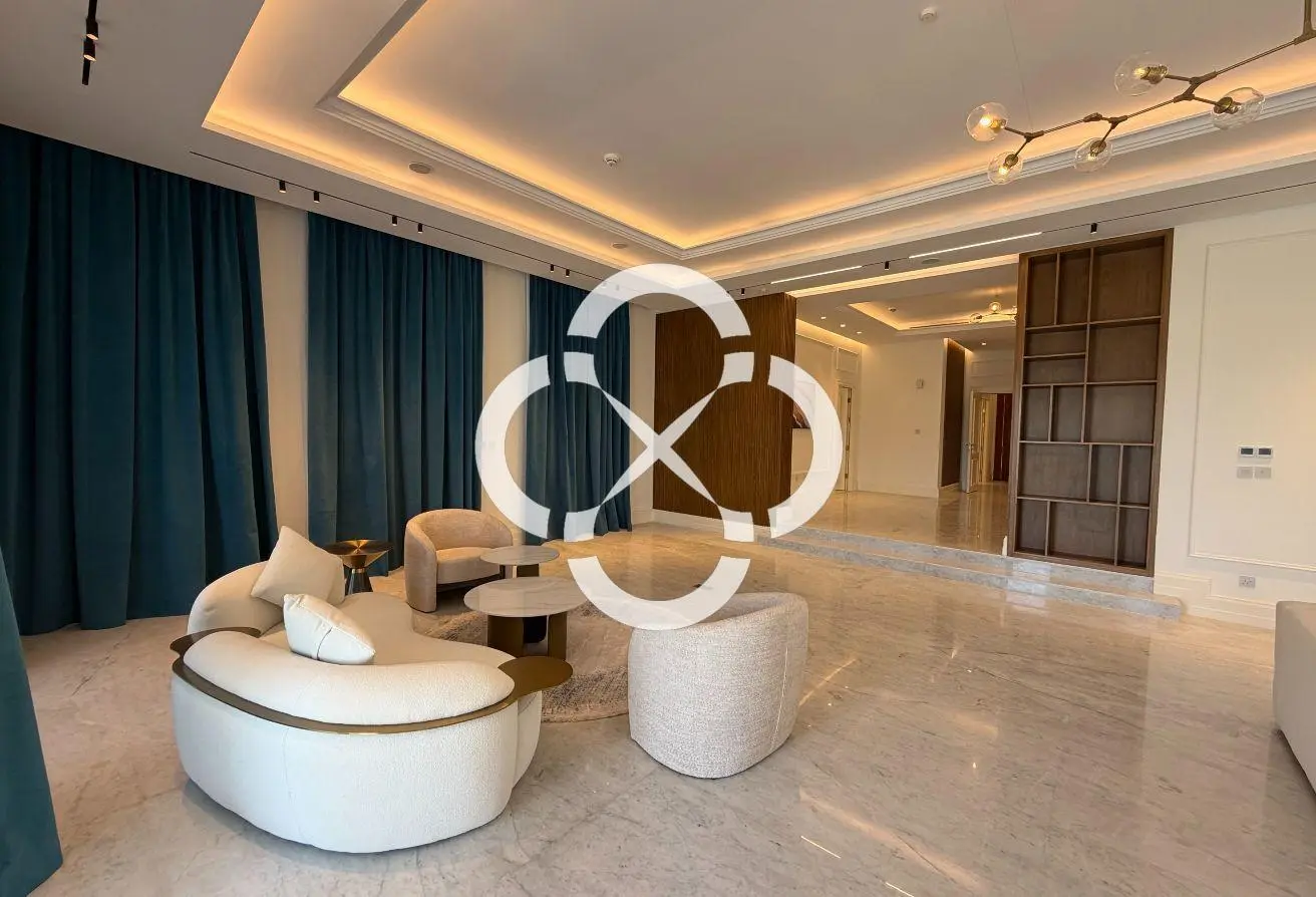 Luxury Beachfront Villa | Private Pool | 5+maid