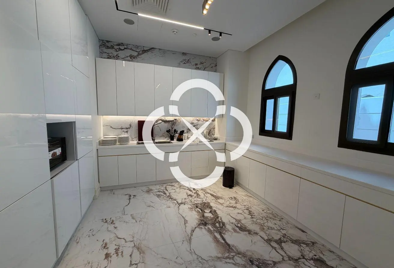 Luxury Beachfront Villa | Private Pool | 5+maid