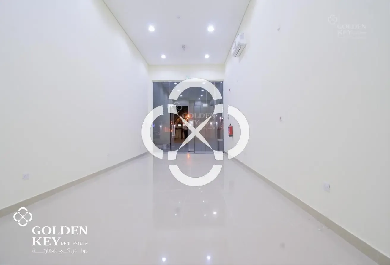 100 SQM Commercial space for rent |Prime Location