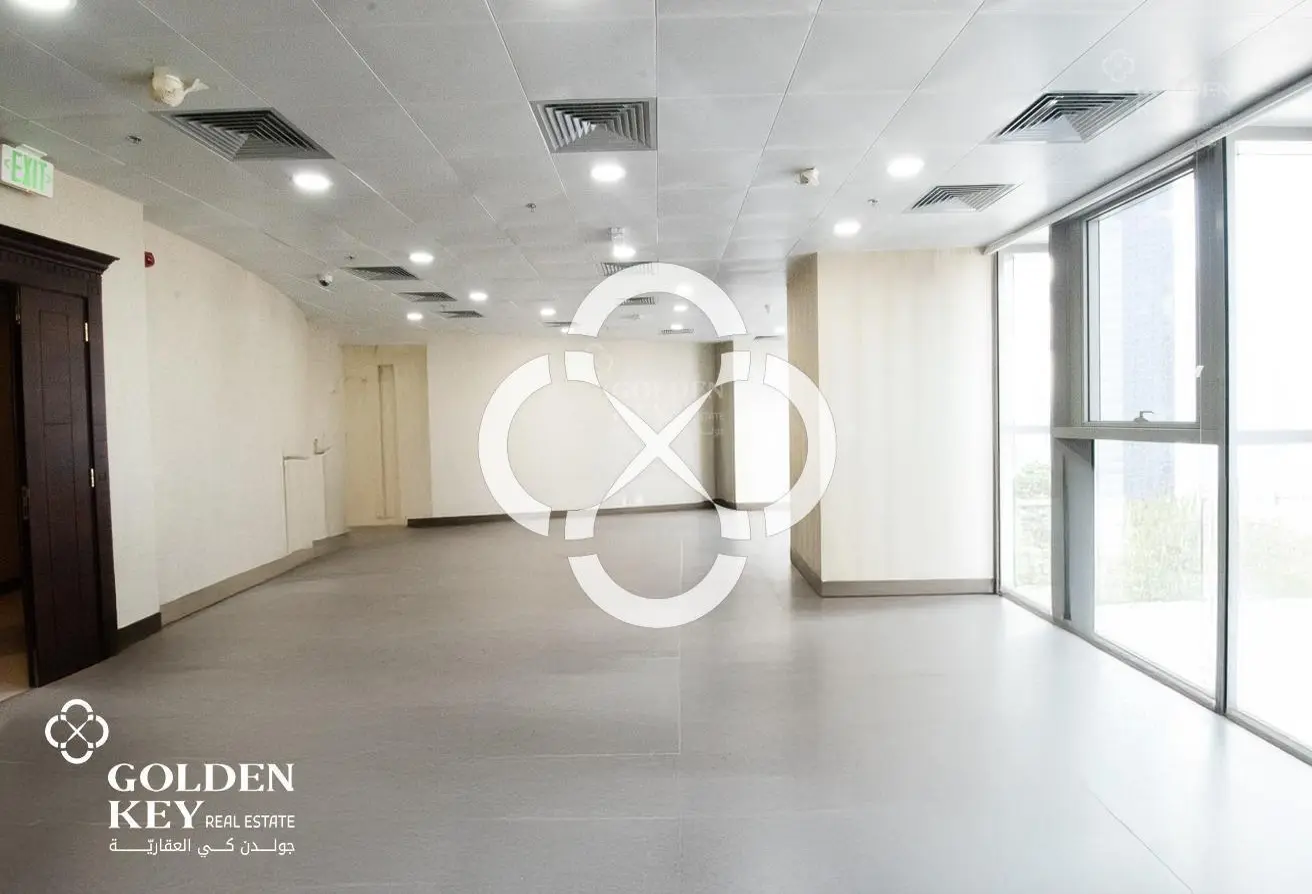 Approved QFC Office for Sale in Palm Tower - view 3