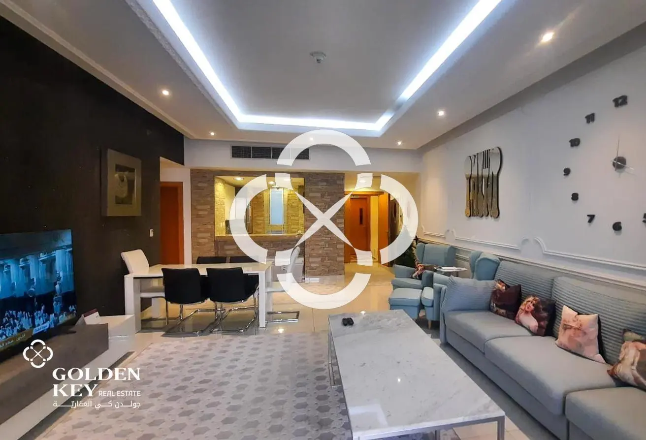 Beach Access | Premium 2BR Chalet | Sea Views