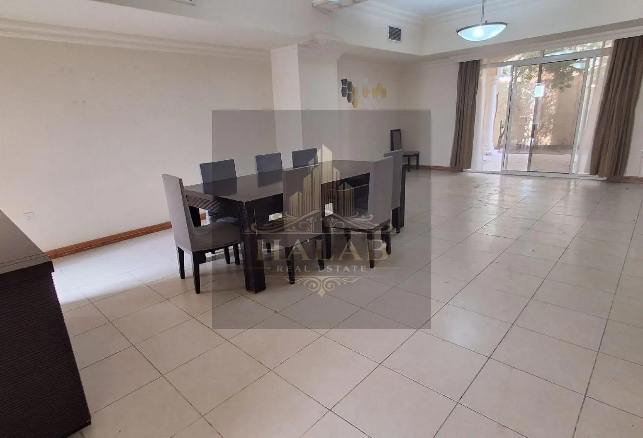 ELEGANT 5 BEDROOM VILLA | POOL, GYM & SPA | BILLS