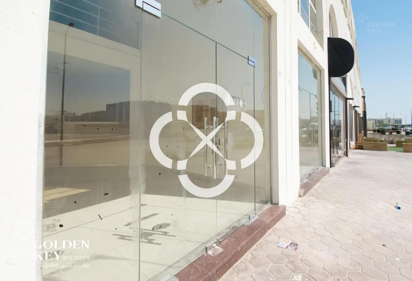HighTrafficPremium Area |Retail shop with Kitchen
