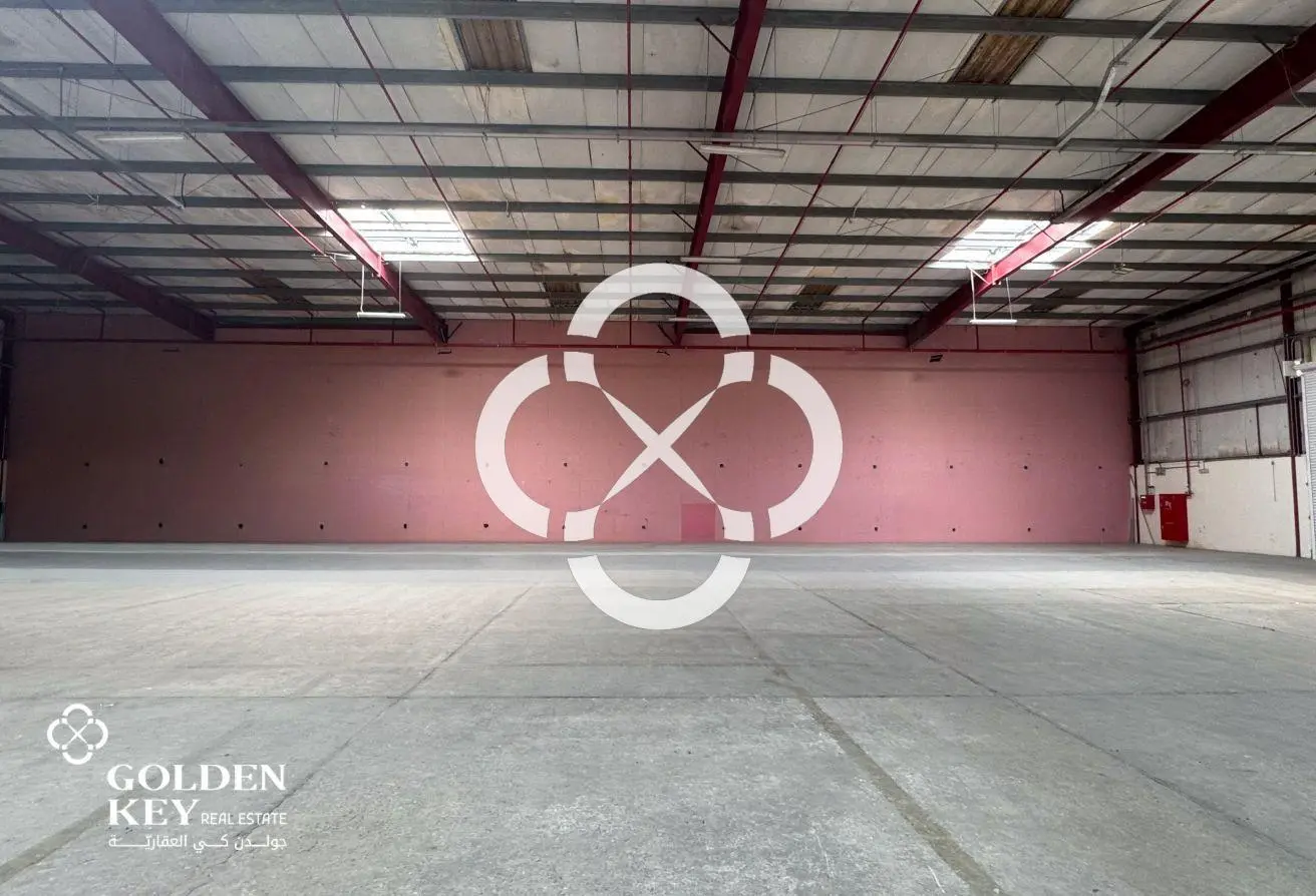 Logistic Warehouse+3 OfficesꟷInternational Airport