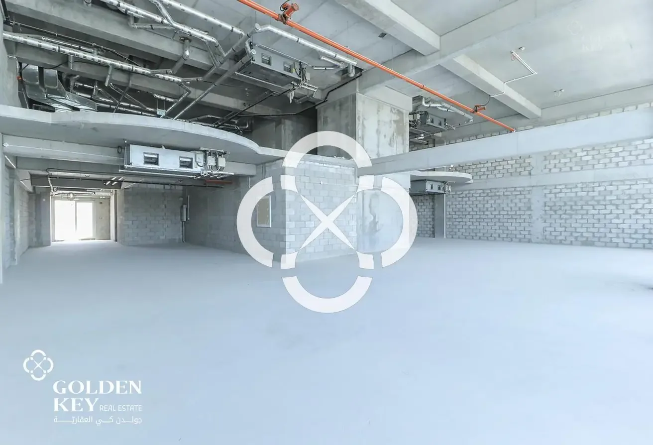 Prime Location Showroom | Large Layout - view 3