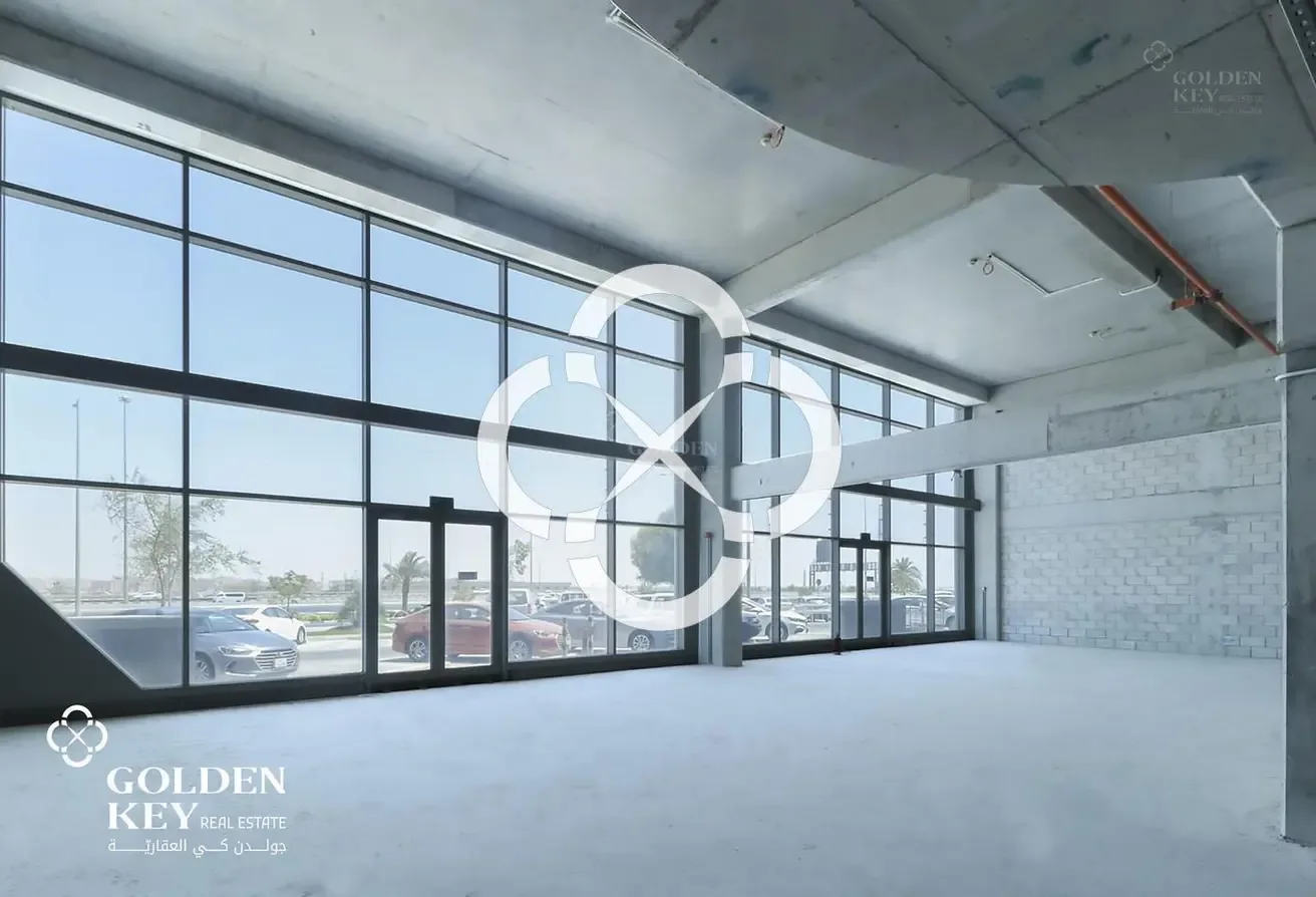 Prime Location Showroom | Large Layout
