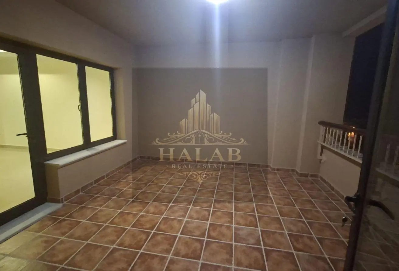 ONE PLUS OFFICE Semi Furnished in PORTO ARABIA