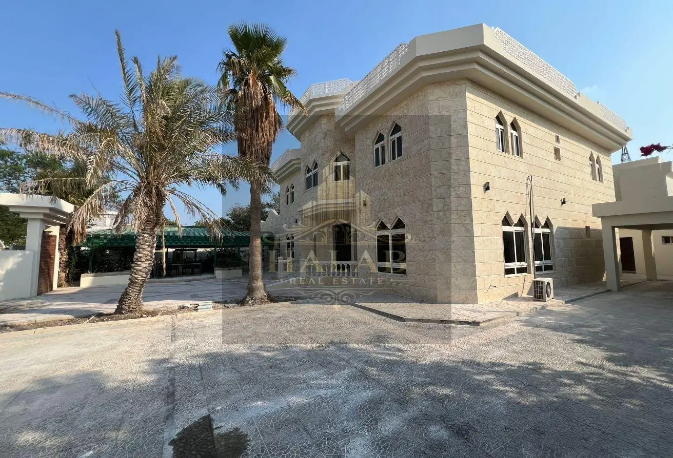 AMAZING VILLA IN DAFNA WITH BORIVATE GARDEN