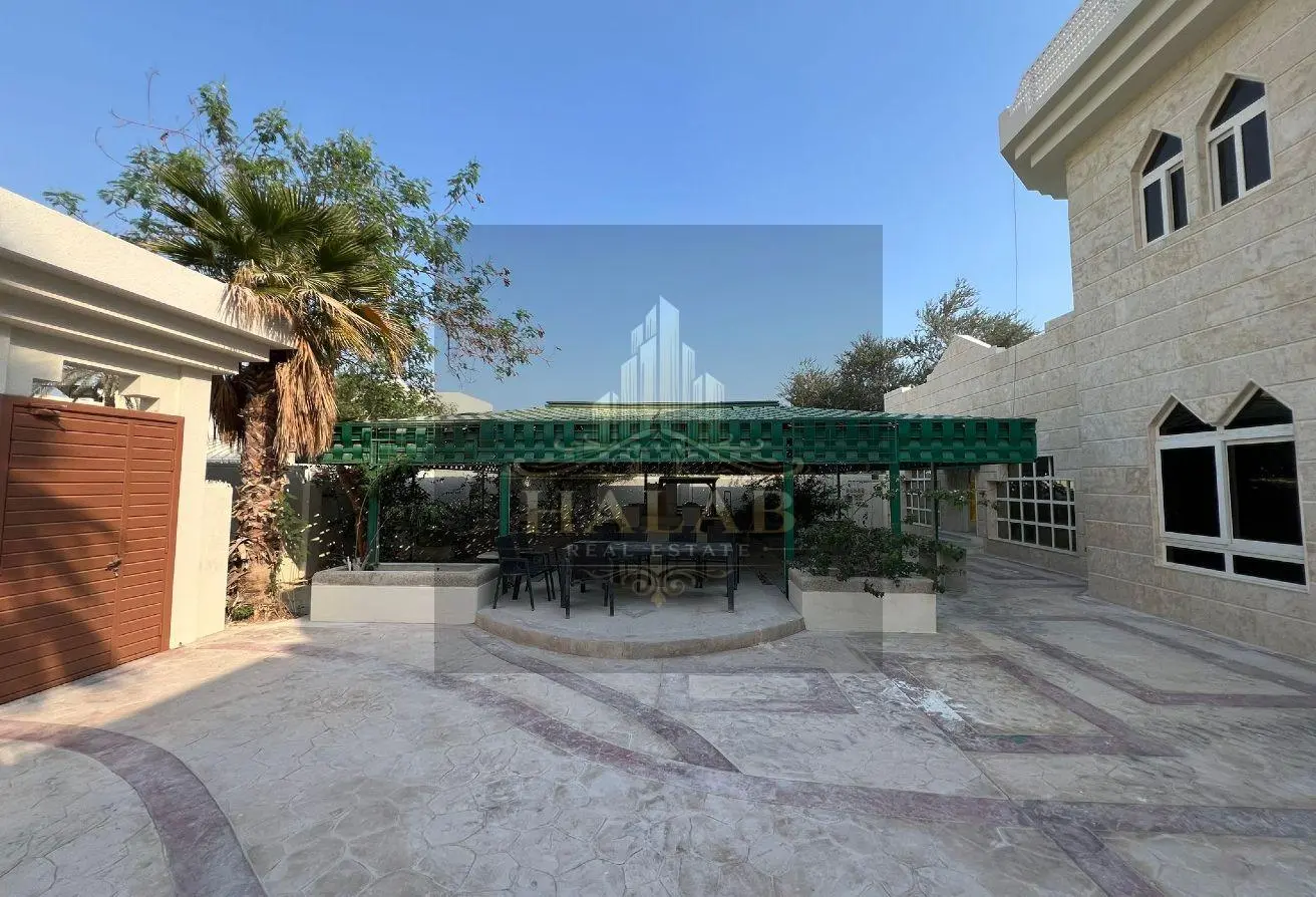 AMAZING VILLA IN DAFNA WITH BORIVATE GARDEN